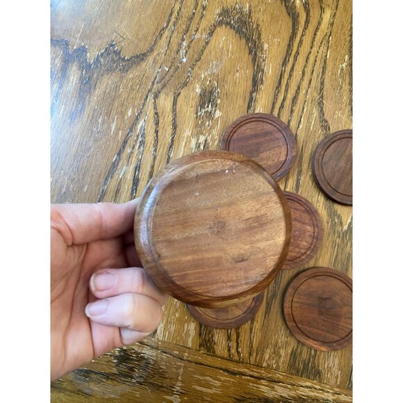 Handcrafted Wooden Coaster Set With Holder - 5 Round Coasters - Picture 6 of 7